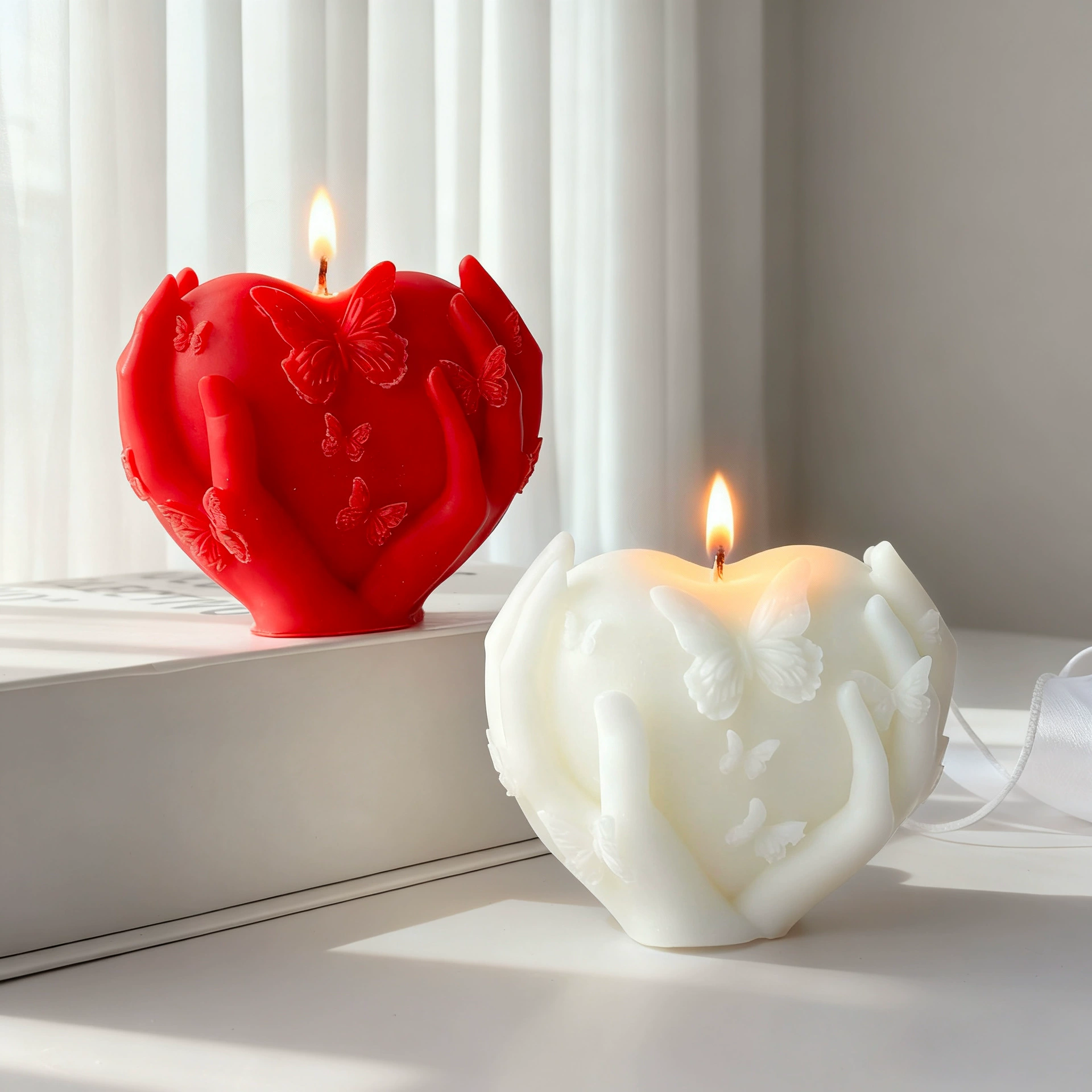 Home Fragrance Vanilla Scented Candle - 1Pc Hold a Heart on Valentine's