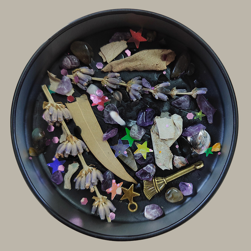 Handmade Crystal Iron Can Wax  - Home Fragrance Jar 评论和价格